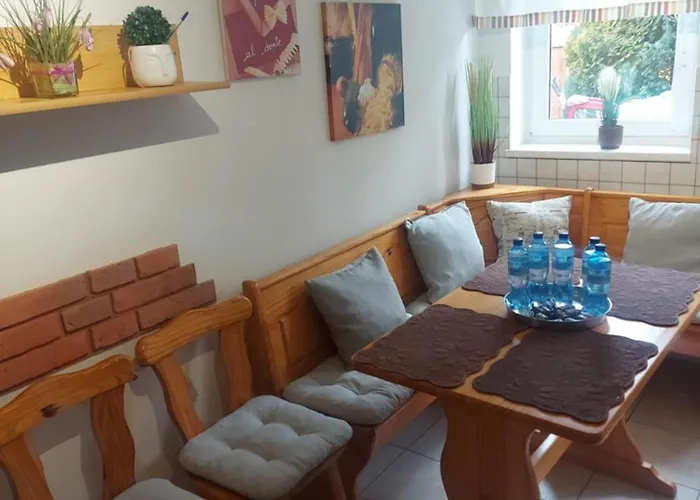 Szafirowa 25 Parter *